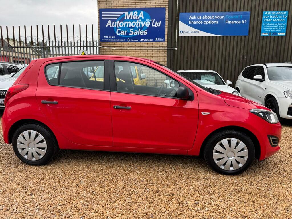 Hyundai I20 Hatchback 1.2 Classic Euro 5 201313 Red #5