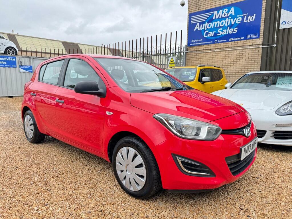 Hyundai I20 Hatchback 1.2 Classic Euro 5 201313 Red