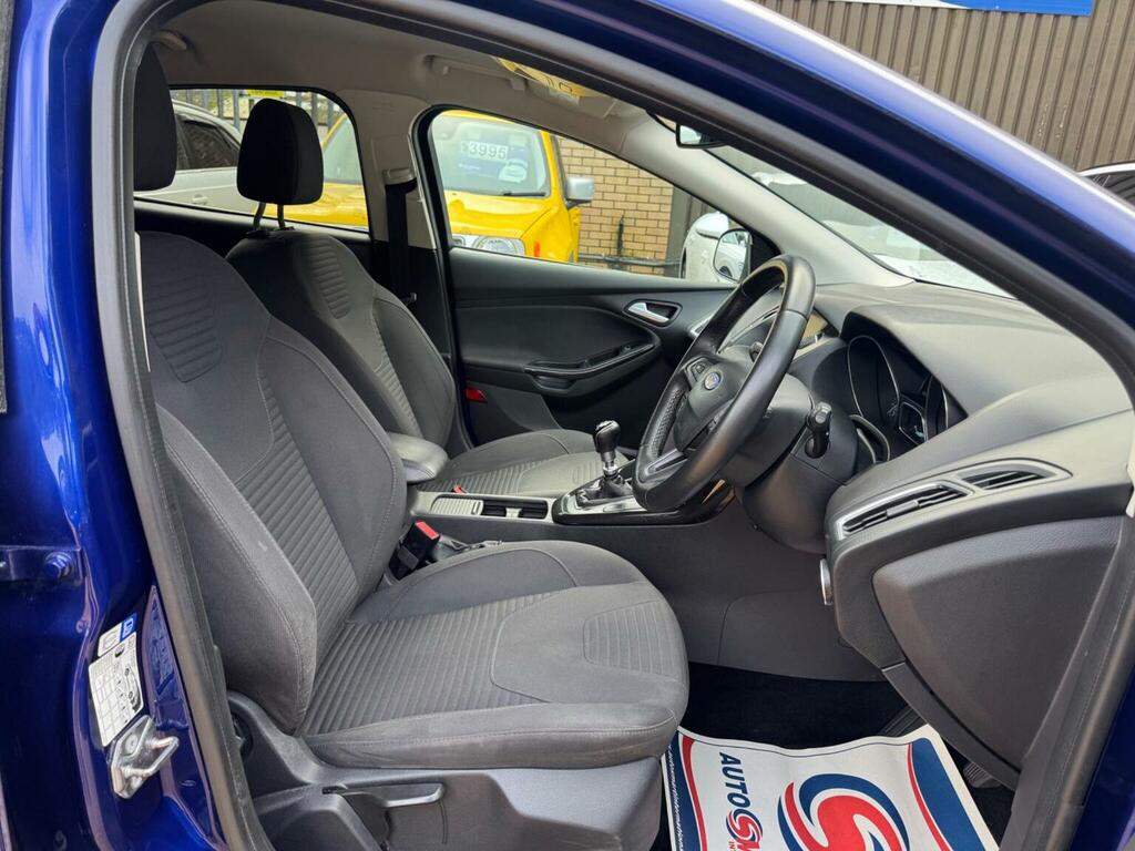 Ford Focus 1.0T Ecoboost Titanium Euro 6 Ss Black #10