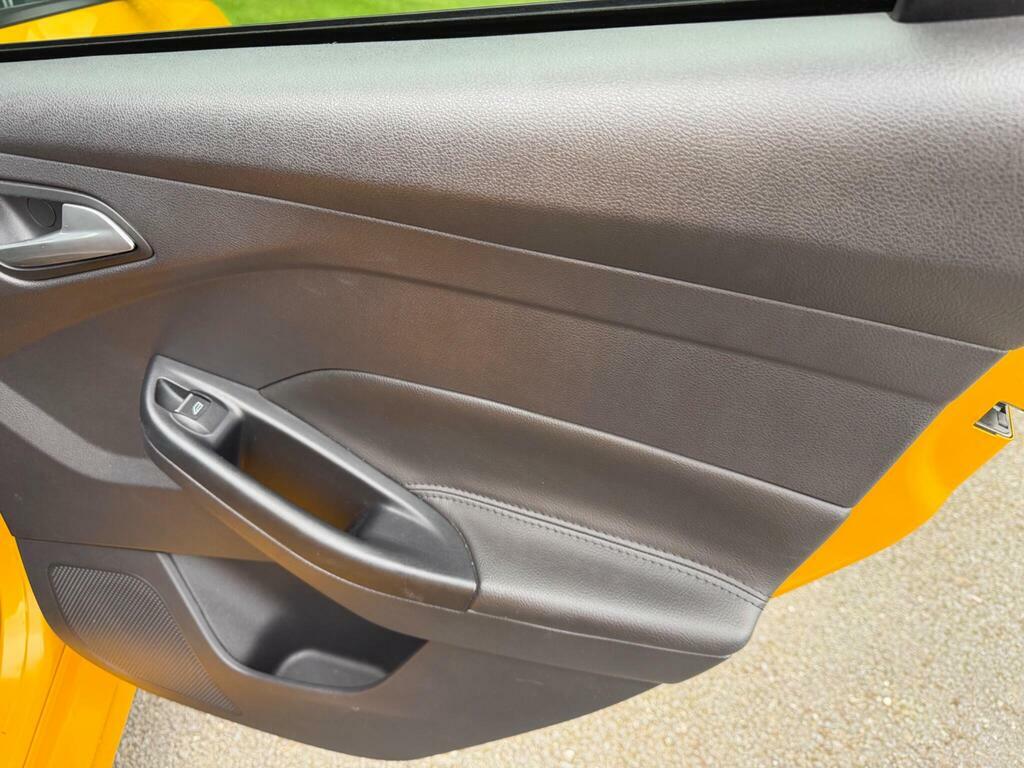 Ford Focus 1.6 Tdci Zetec Euro 5 Ss #26