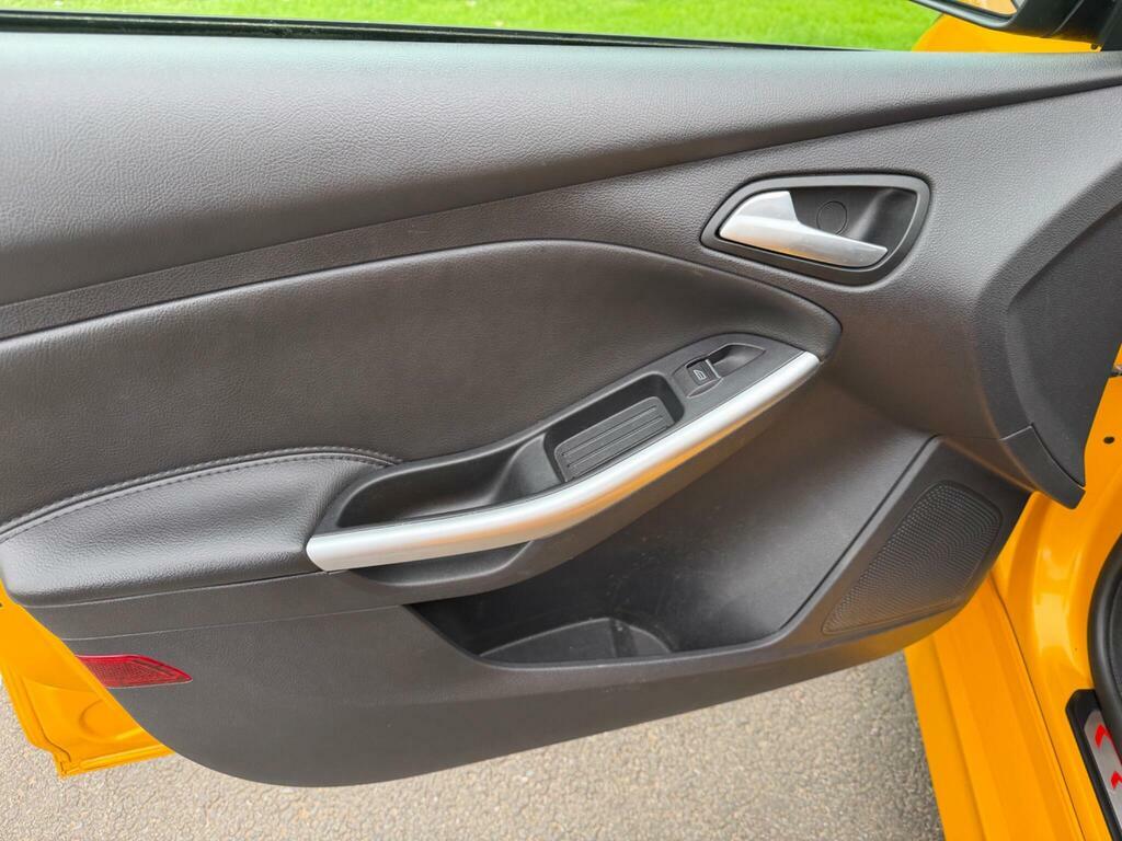 Ford Focus 1.6 Tdci Zetec Euro 5 Ss #28