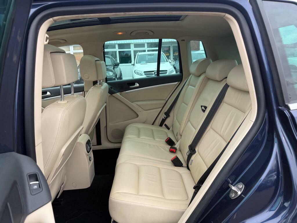 Volkswagen Tiguan Automatic Silver #17