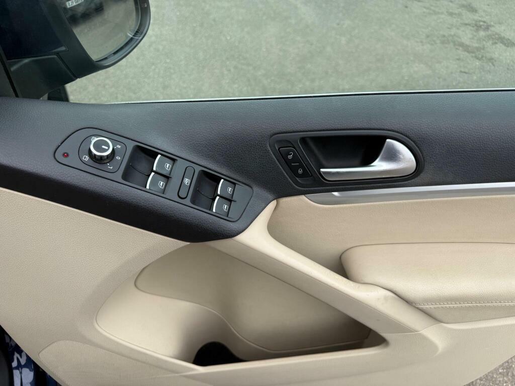 Volkswagen Tiguan Automatic Silver #39