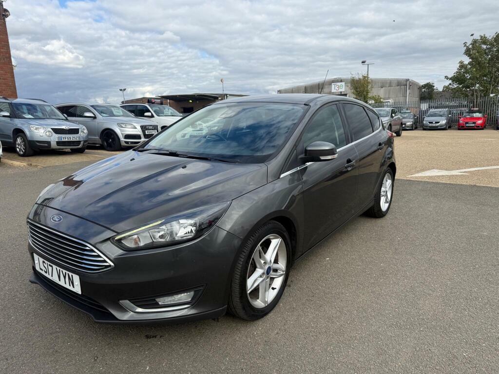 Ford Focus 1.5 Tdci Titanium Euro 6 S S Grey #2