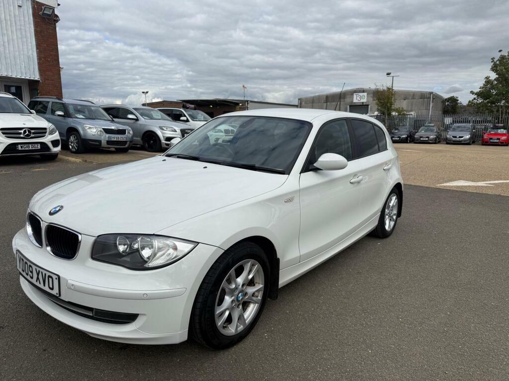 BMW 1 Series 2009 59 120I Silver #2