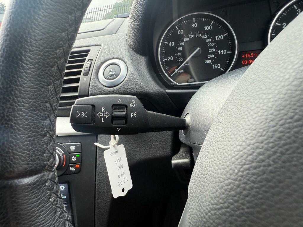 BMW 1 Series 2009 59 120I Silver #31