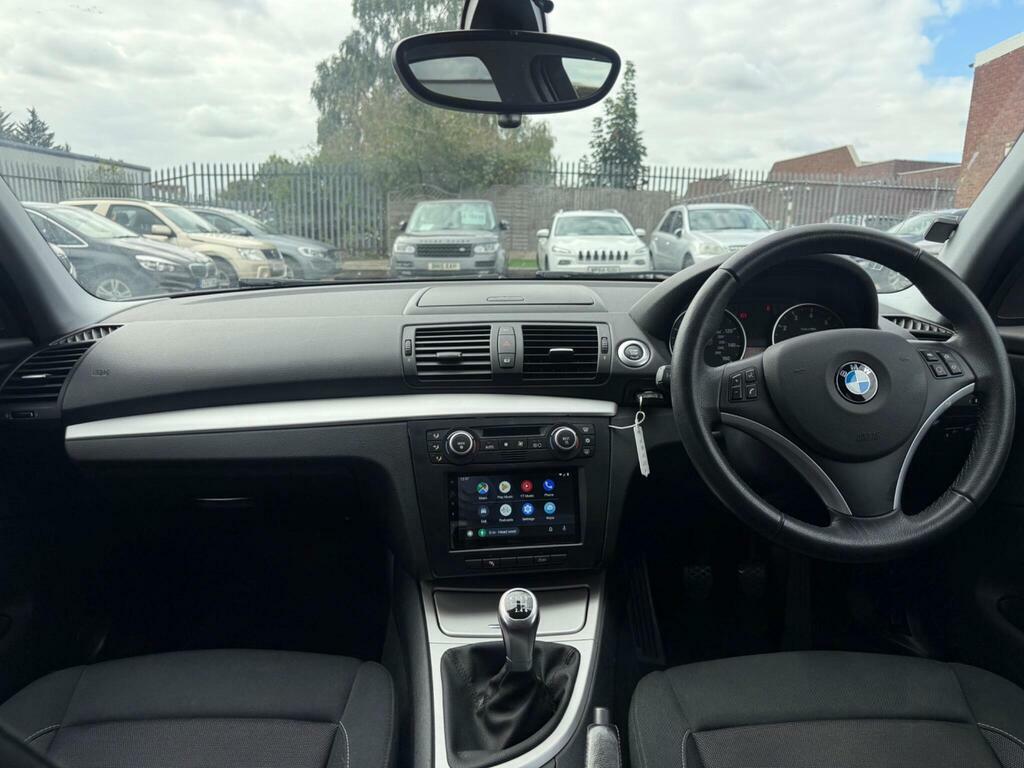 BMW 1 Series 2009 59 120I Silver #22
