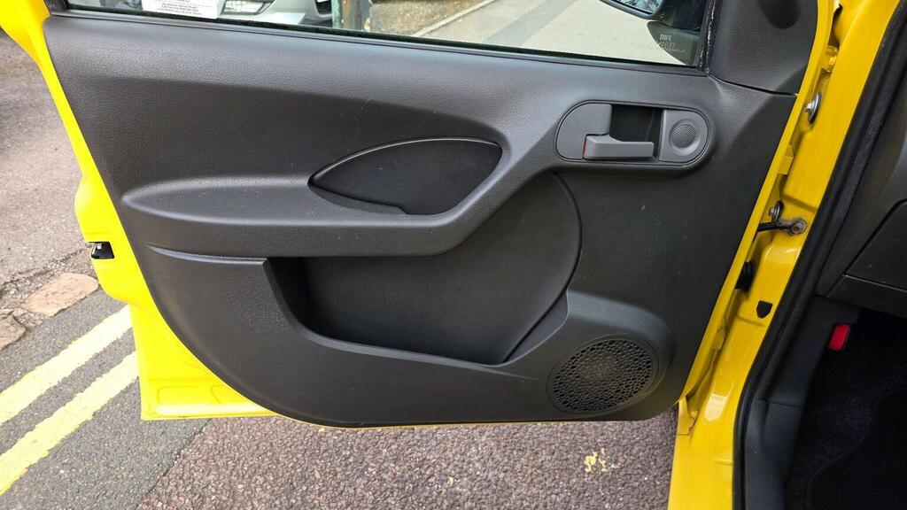 Fiat Panda 1.2 Panda 1.2 Active Euro 5 2011 White #22