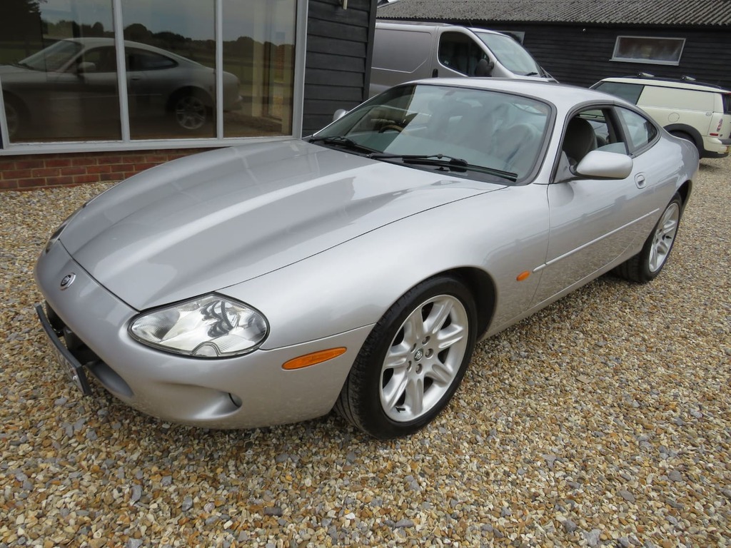 Jaguar XK8 4.0 Part Exchange To Clear Bargain Silver