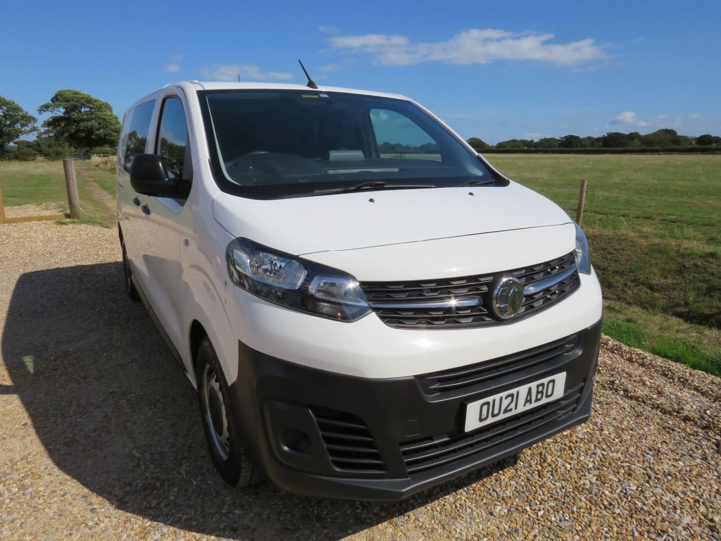 Vauxhall Vivaro 3100 2.0D 120Ps Edition H1 Van White #2