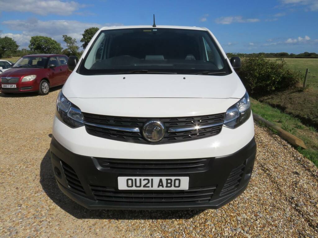 Vauxhall Vivaro 3100 2.0D 120Ps Edition H1 Van White #4