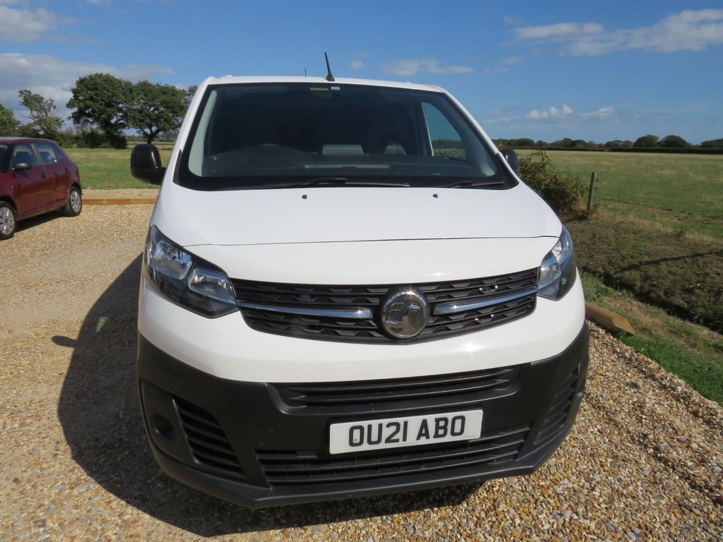 Vauxhall Vivaro 3100 2.0D 120Ps Edition H1 Van White #3
