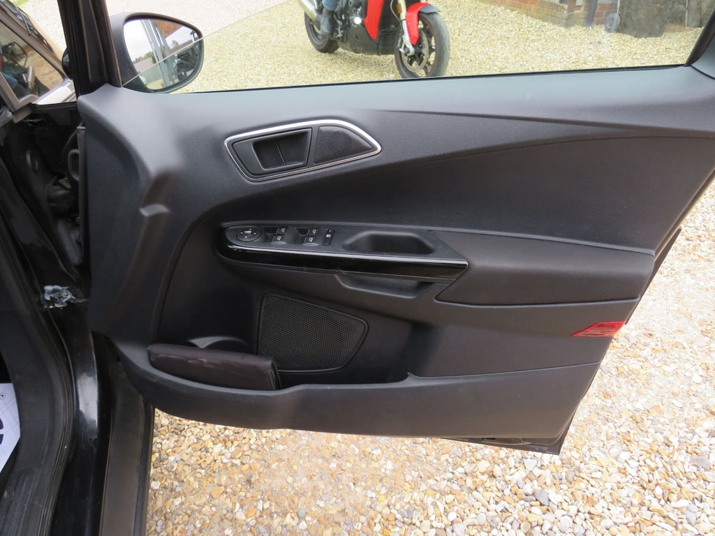 Ford B-Max 1.4 Zetec Euro 5 White #12