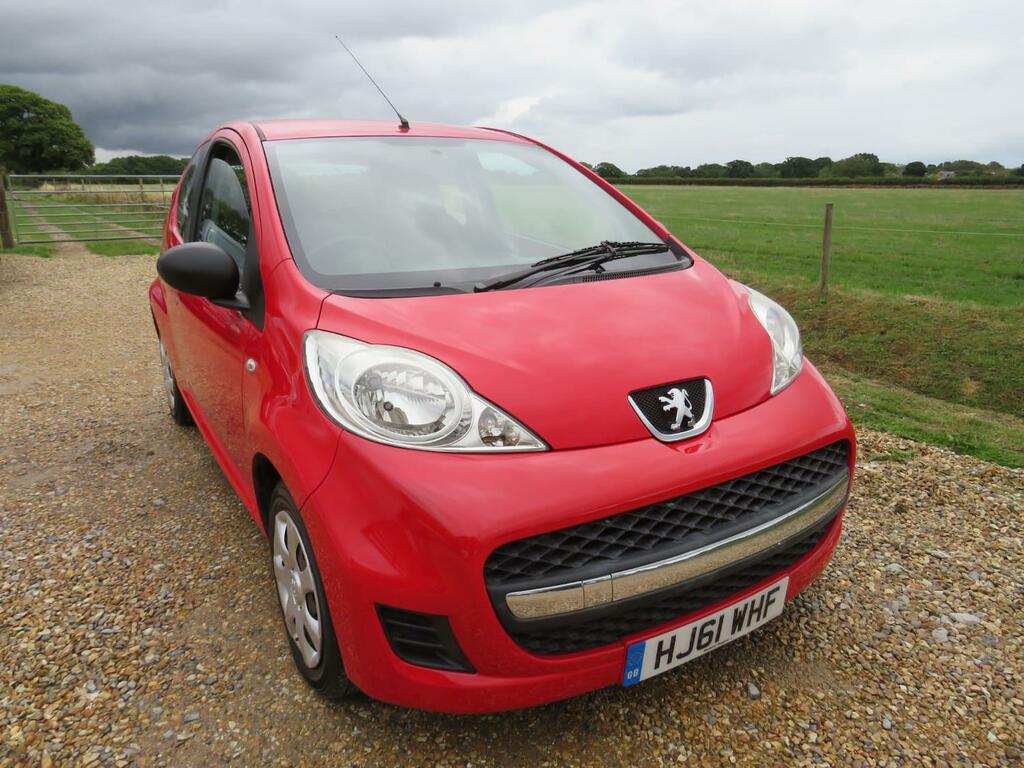 Peugeot 107 1.0 Urban Lite 20 Per Year Road Tax Red #3