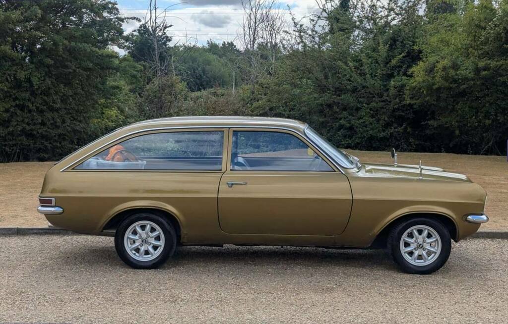 Vauxhall Viva Shooting Brake Gold #2