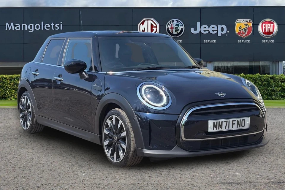 2021 Mini Hatch