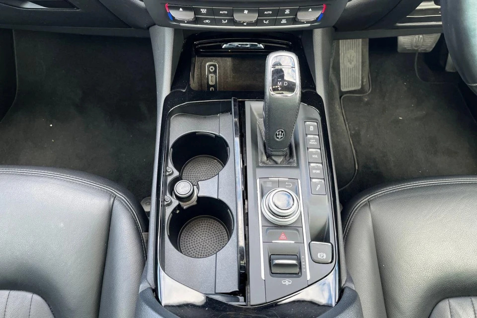 Maserati Levante V6d Granlusso Black #30