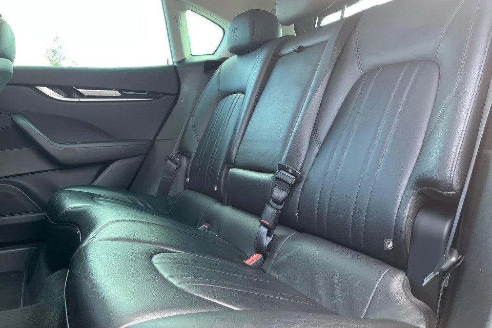 Maserati Levante V6d Granlusso Black #19