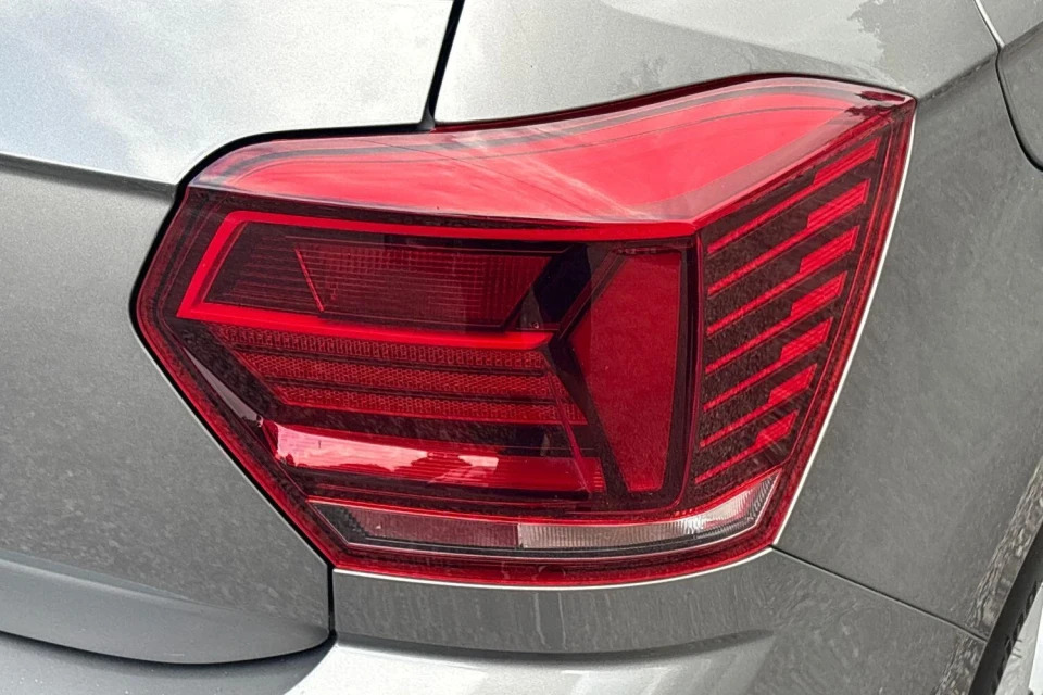Volkswagen Polo Se Silver #28