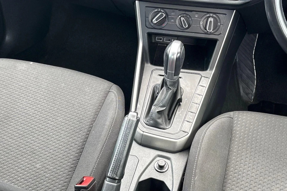 Volkswagen Polo Se Silver #8