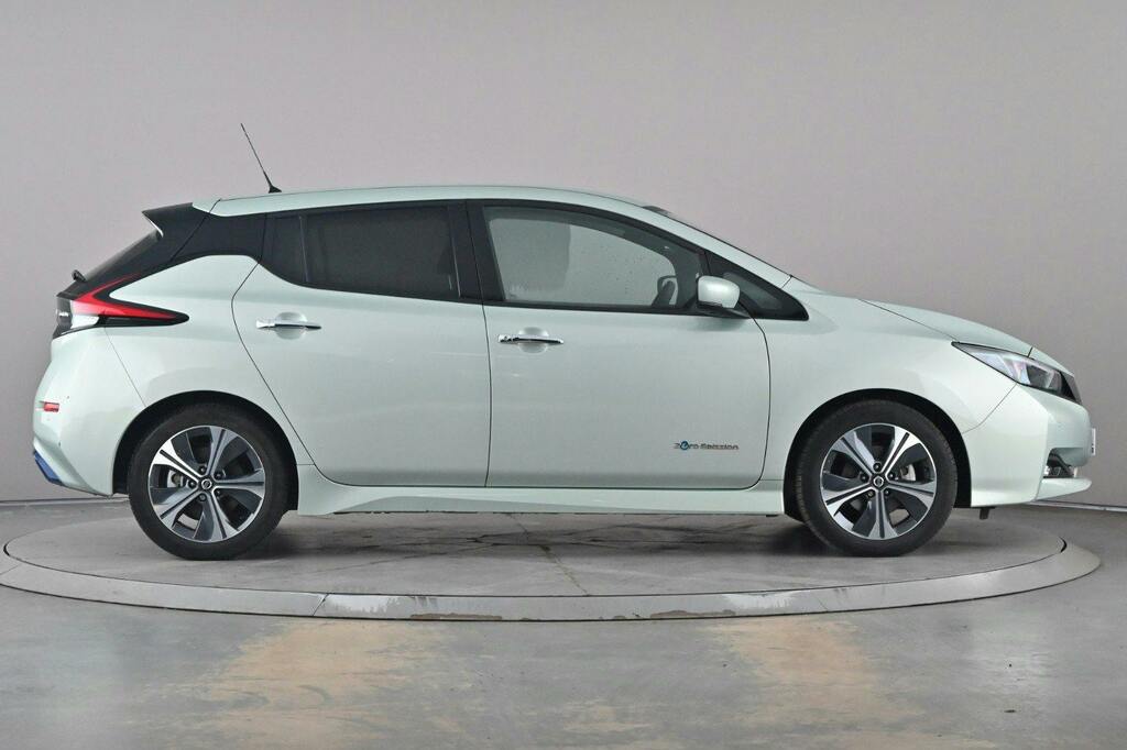 Nissan Leaf 40Kwh 2.Zero Hatchback Silver #3