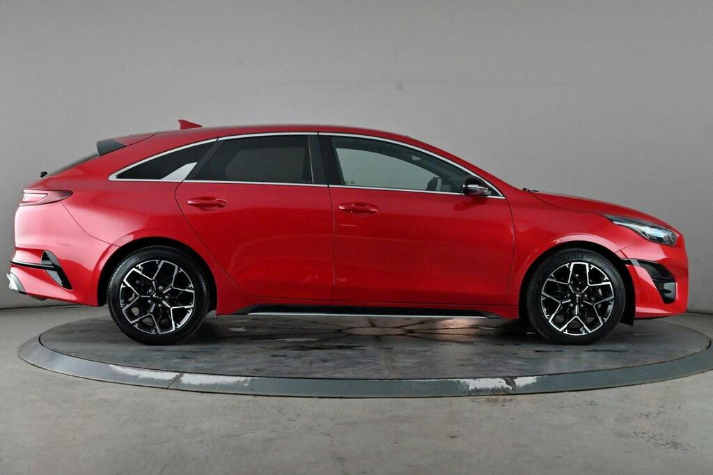 Kia Proceed 1.5 T Gdi Gt Line Shooting Brake Red #3