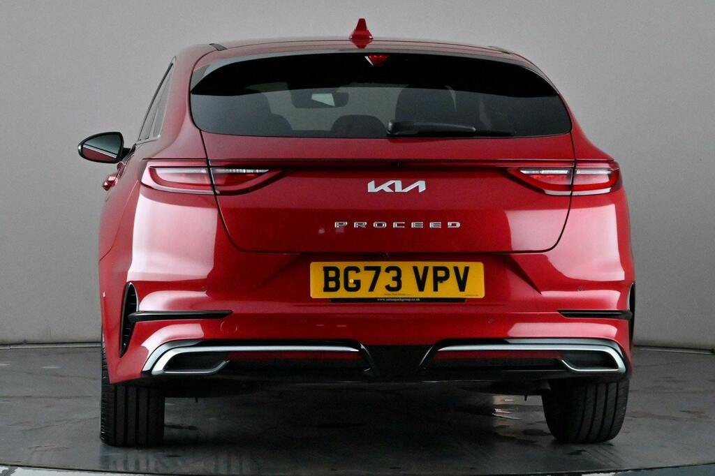 Kia Proceed 1.5 T Gdi Gt Line Shooting Brake Red #5