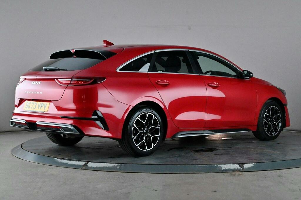 Kia Proceed 1.5 T Gdi Gt Line Shooting Brake Red #6