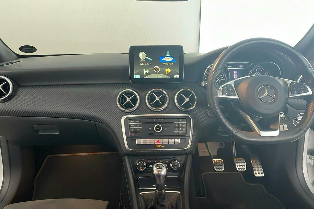 Mercedes-Benz A Class 1.6 A180 Amg Line Premium Hatchback M Silver #4