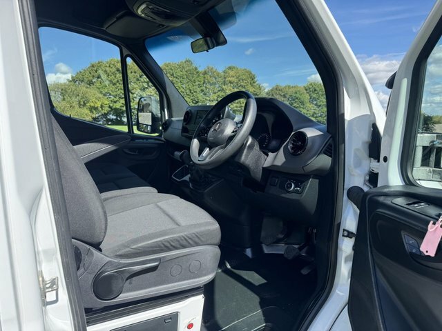 Mercedes-Benz Sprinter Premium Blue #10