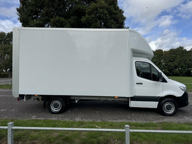 Mercedes-Benz Sprinter 2.0 315Cdi Lwb 3.5T. 4.2M. Luton Large Tail Lift E White #3