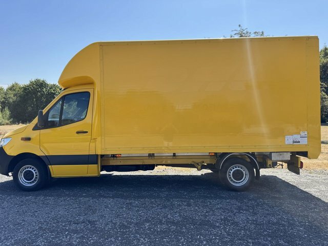 Mercedes-Benz Sprinter 2.1 314Cdi 3.5T. Luton Large Tail Lift Air Con Rwd Yellow #6