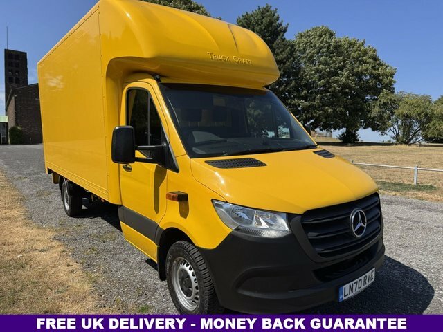 Mercedes-Benz Sprinter 2.1 314Cdi 3.5T. Luton Large Tail Lift Air Con Rwd Yellow