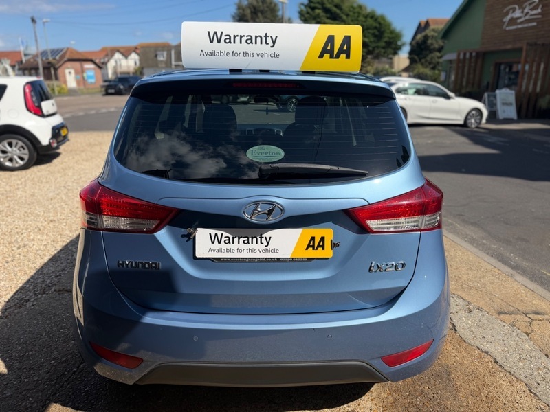 Hyundai Ix20 Active Silver #8