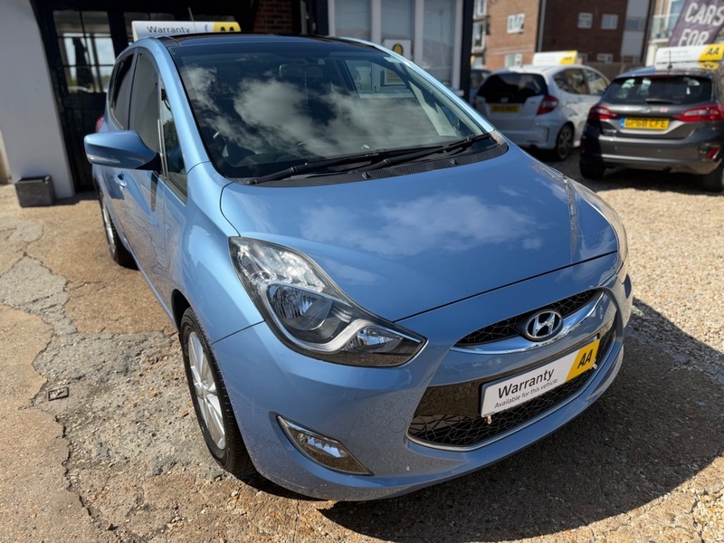 Hyundai Ix20 1.6 Style Hatchback Blue #4