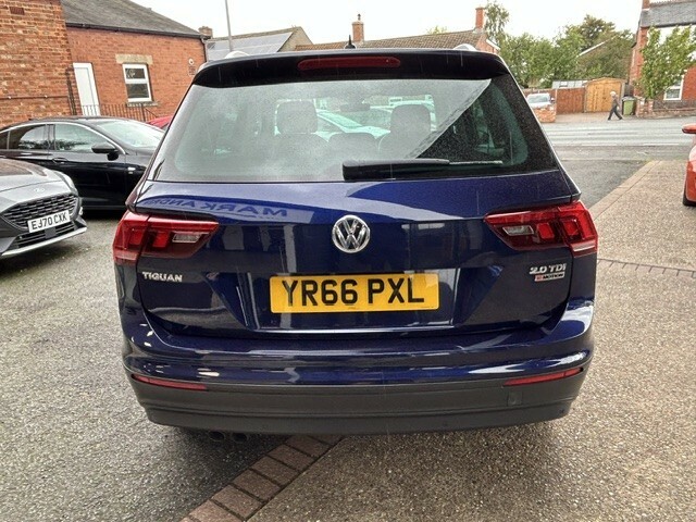 Volkswagen Tiguan 2.0 Tdi Bluemotion Tech Se Navigation Blue #4