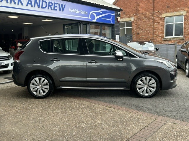 Peugeot 3008 Active Black #2