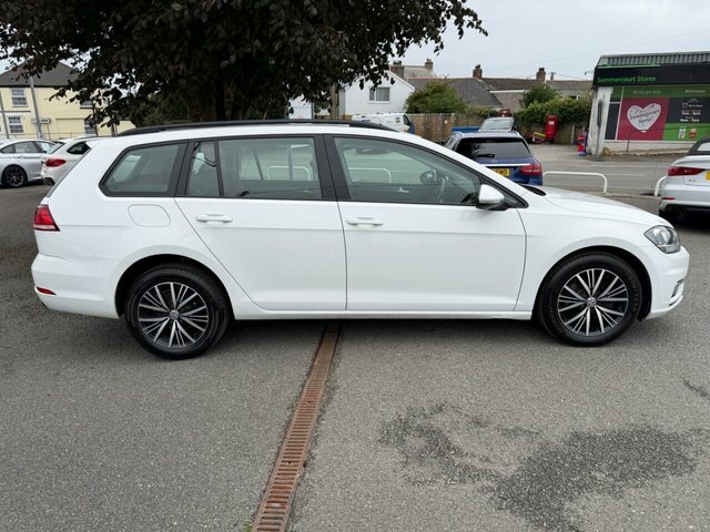 Volkswagen Golf Estate BT68UJH White #2