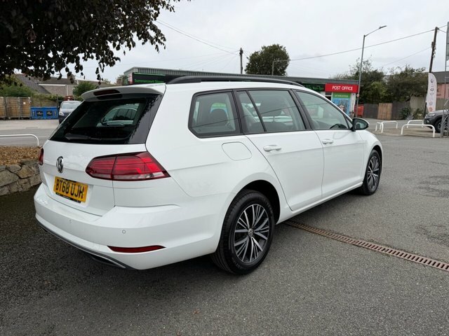 Volkswagen Golf Estate BT68UJH White #6
