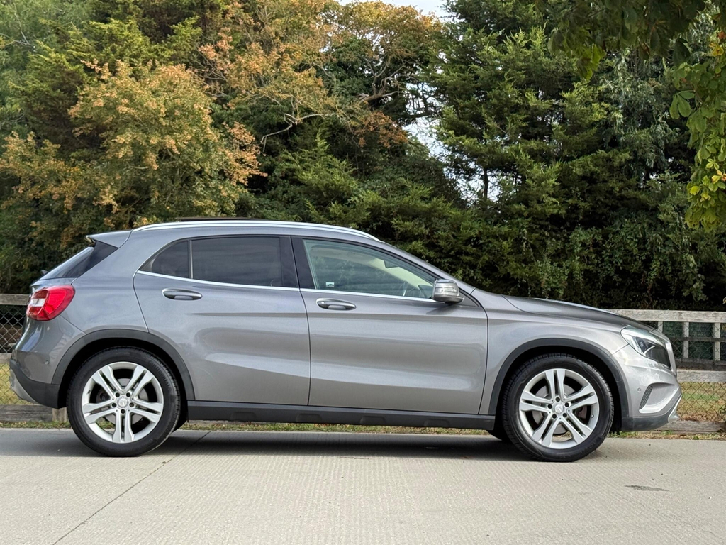 Mercedes-Benz GLA Class 2.0 Se G-tronic 4Matic Euro 6 Ss Grey #2