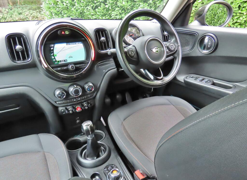Mini Countryman Suv Green #3