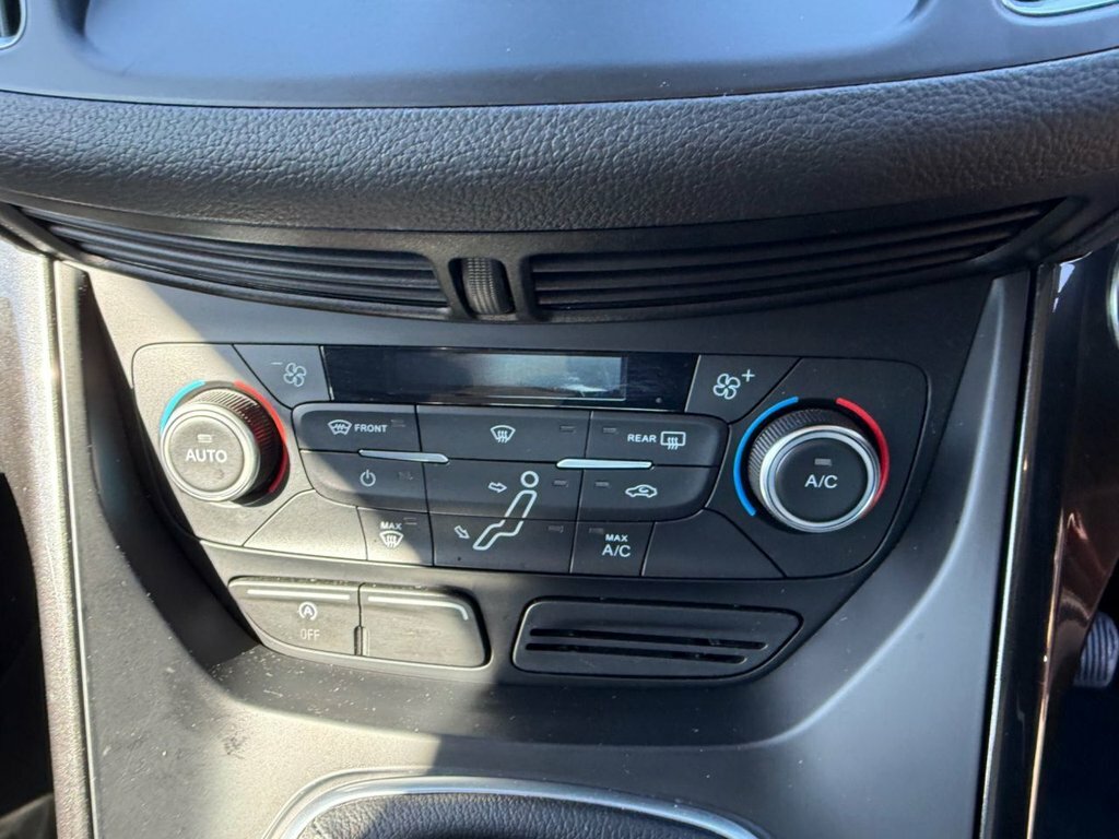 Ford Grand C-Max 1.0 Ecoboost Zetec #38