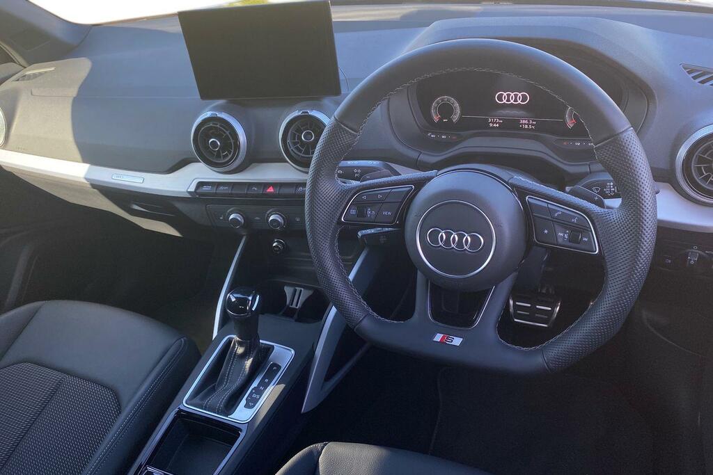 Audi Q2 1.5 Tfsi Cod 35 Black Edition Suv S Tro AO75MSX Blue #6