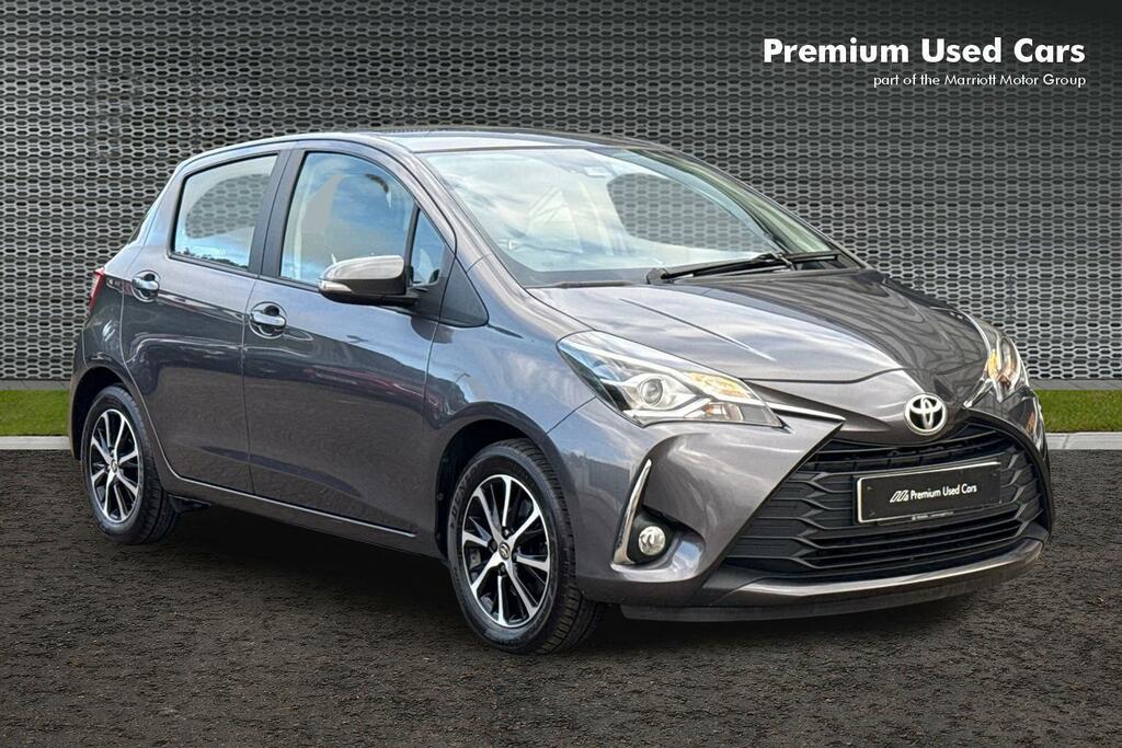 Toyota Yaris 1.5 Vvt-i Icon Tech Hatchback Eu Grey