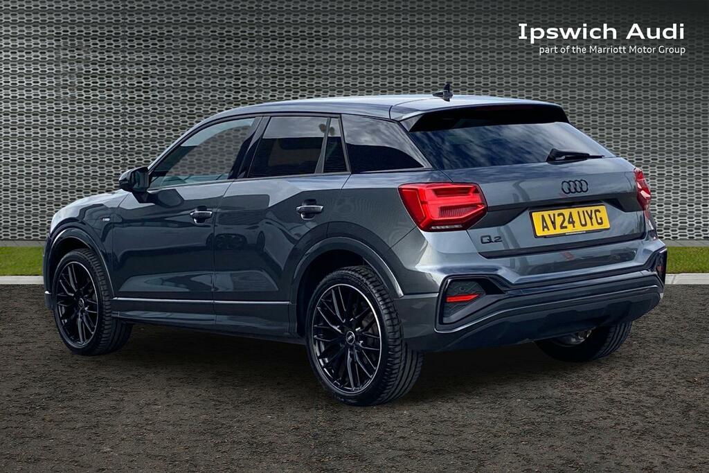 Audi Q2 1.5 Tfsi Cod 35 Black Edition Suv Manua Grey #3