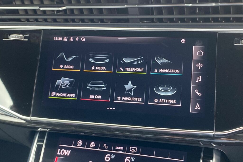 Audi Q8 S Line Black #17