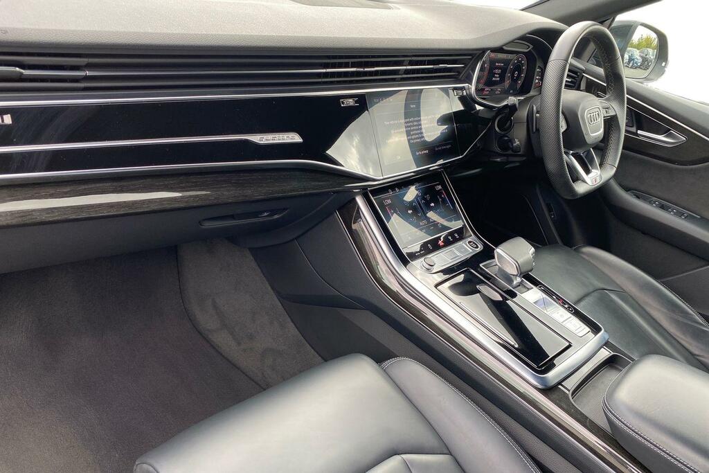 Audi Q8 3.0 Tfsi V6 55 Black Edition Suv Tiptro Black #2