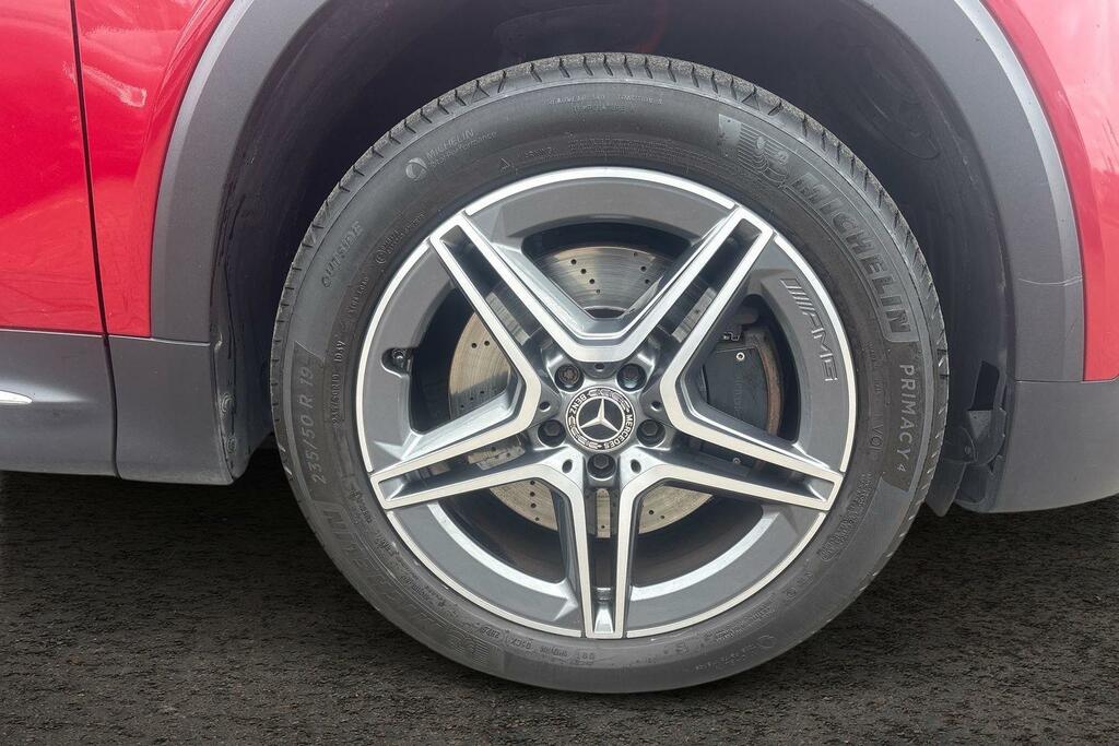 Mercedes-Benz GLB Class 2.0 Glb220d Amg Line Premium Plus Suv Red #5