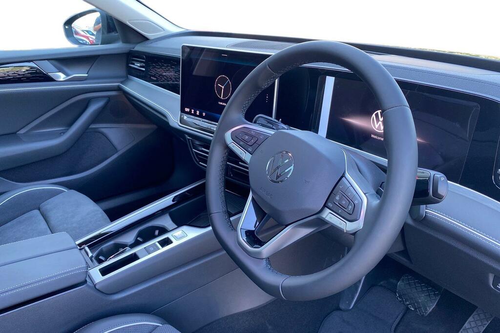 Volkswagen Passat 1.5 Etsi Mhev Elegance Estate Hybrid Ds Black #6