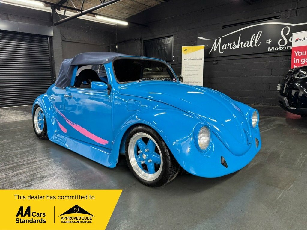 Volkswagen Beetle Convertible Blue
